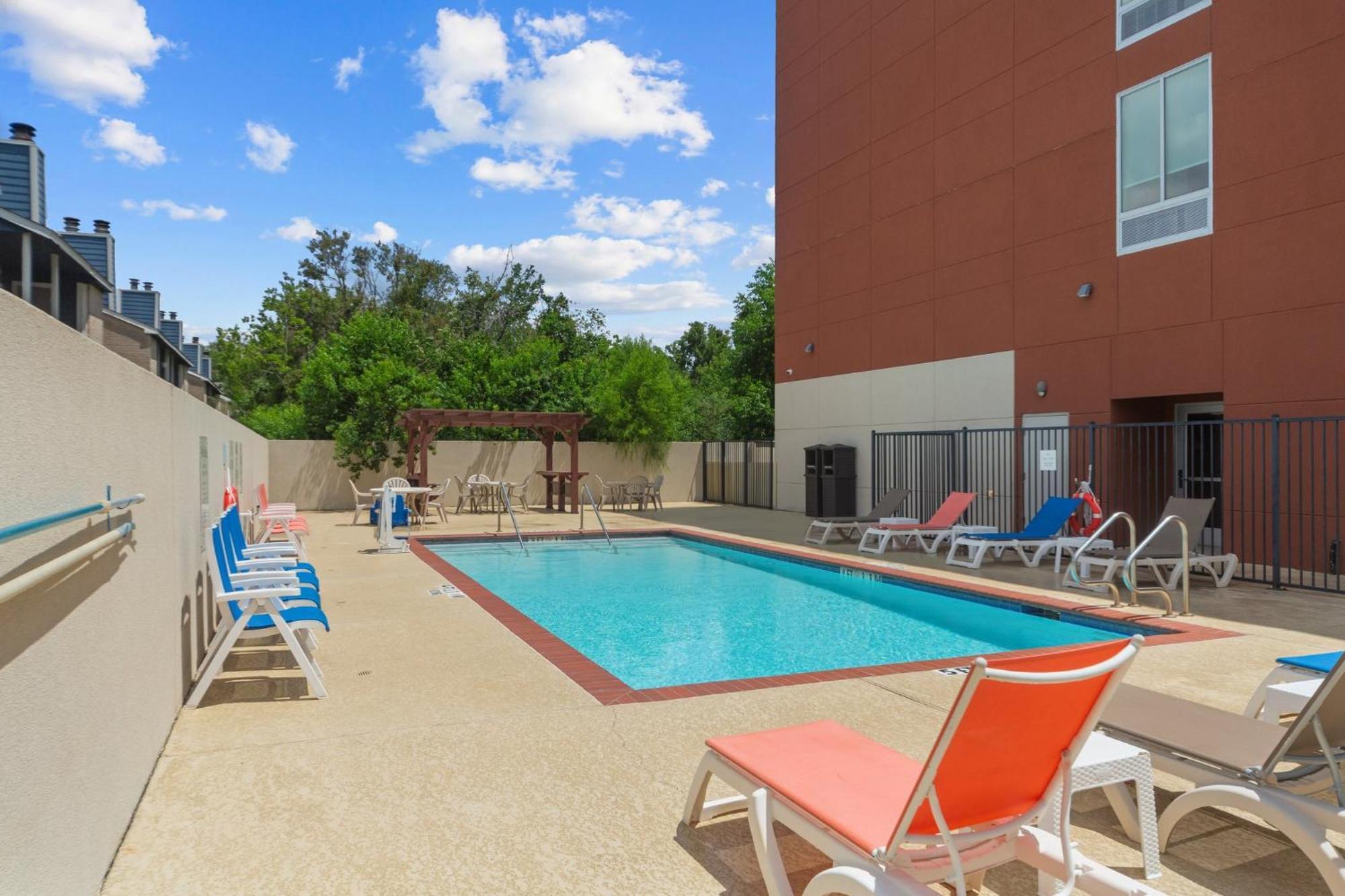 Holiday Inn Express & Suites - Houston Nasa - Boardwalk Area By Ihg Seabrook Bagian luar foto